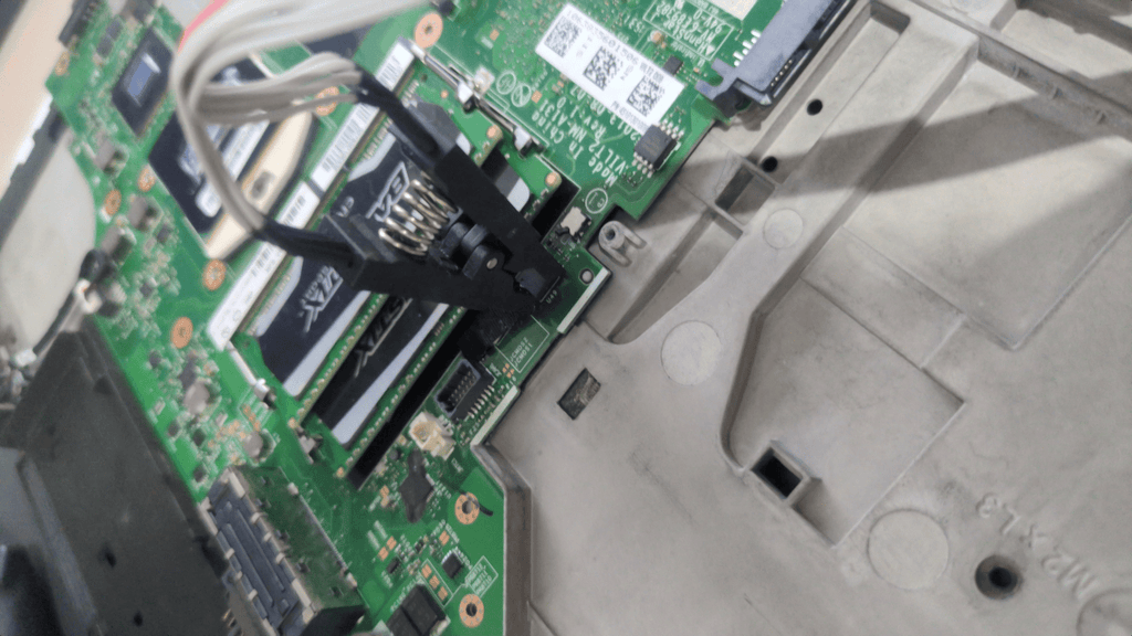 ThinkPad T440p top chip